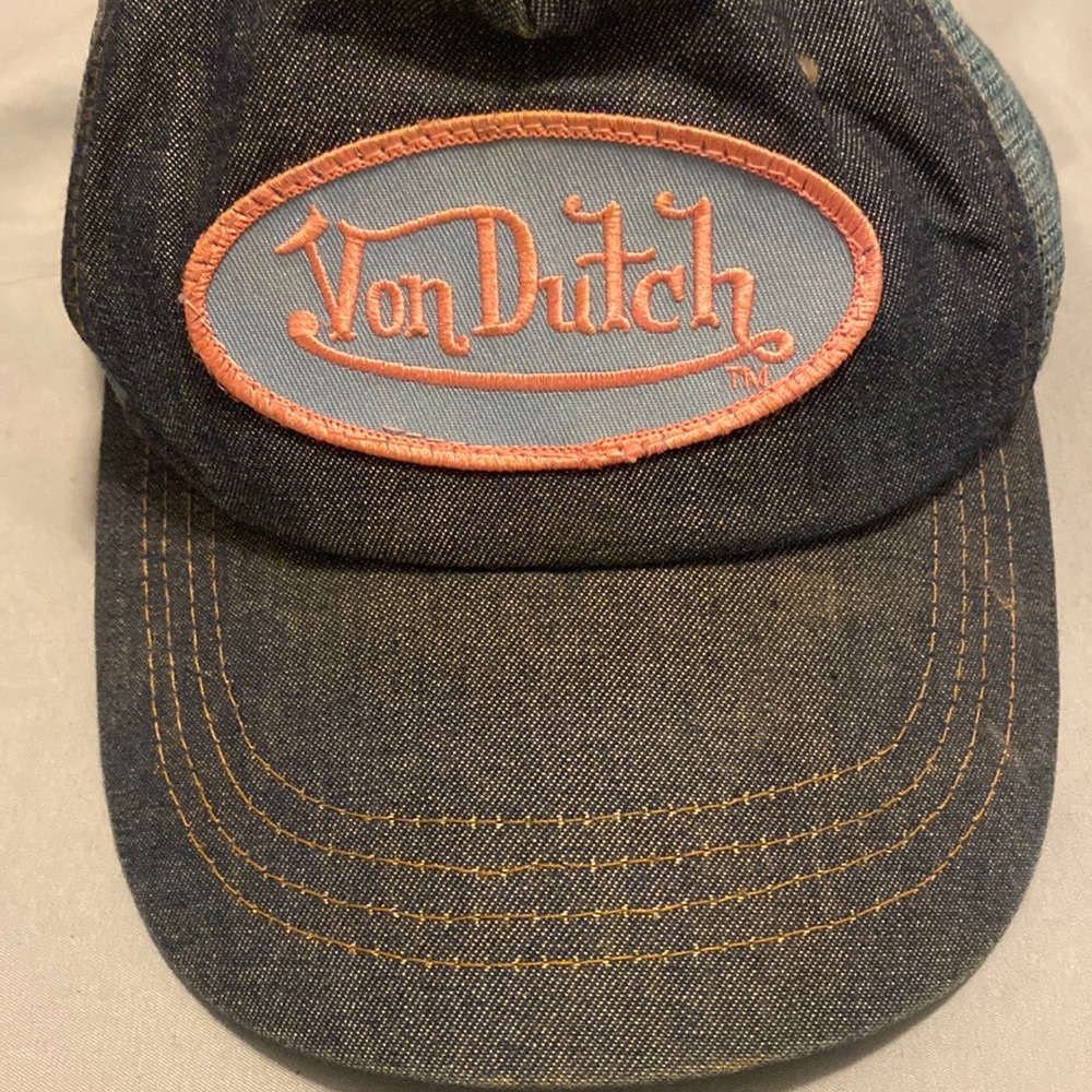- Vintage Y2k pink & blue Von Dutch Hat 🎉